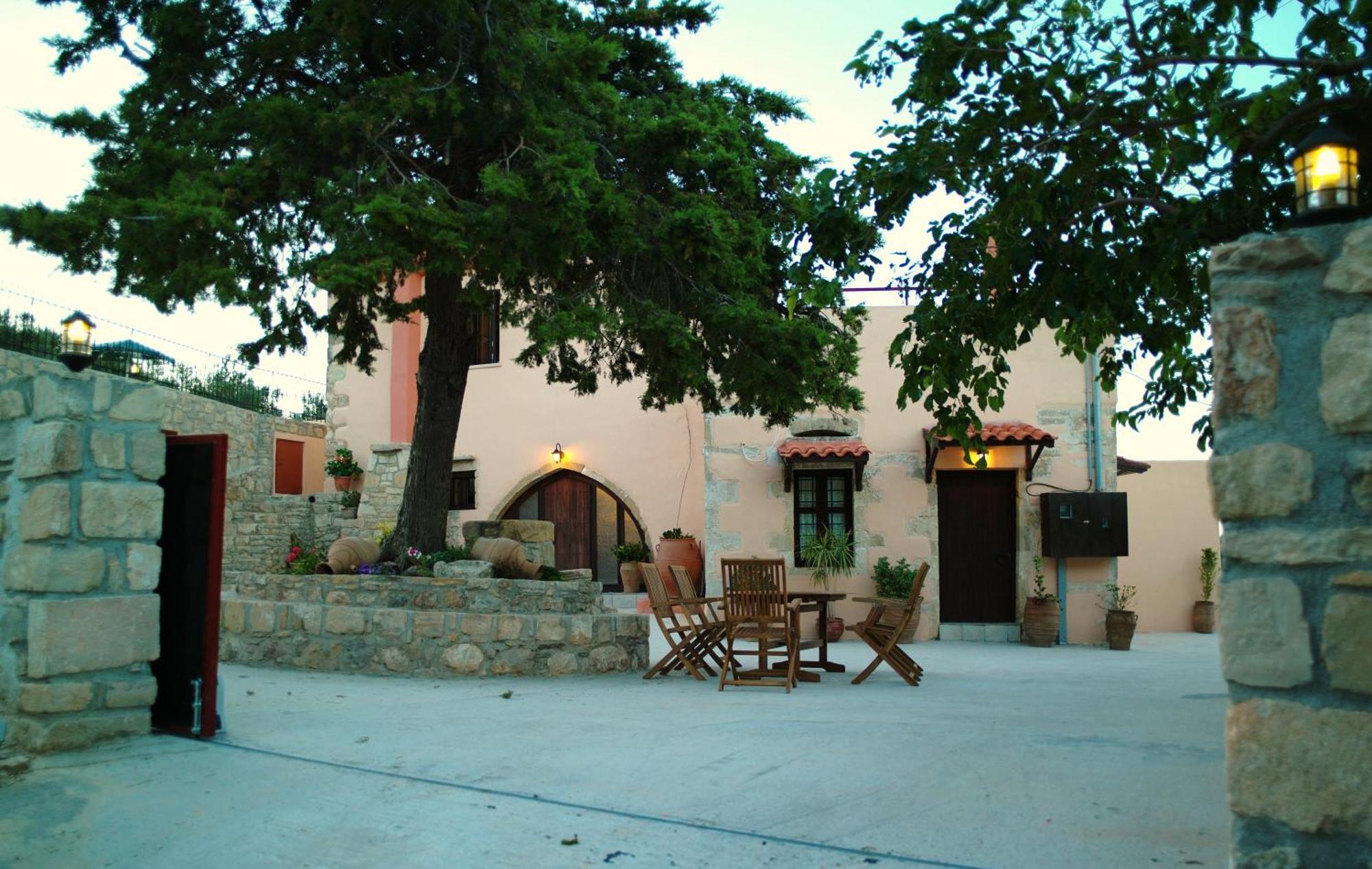 Mouri Villa Mourion  Exterior foto