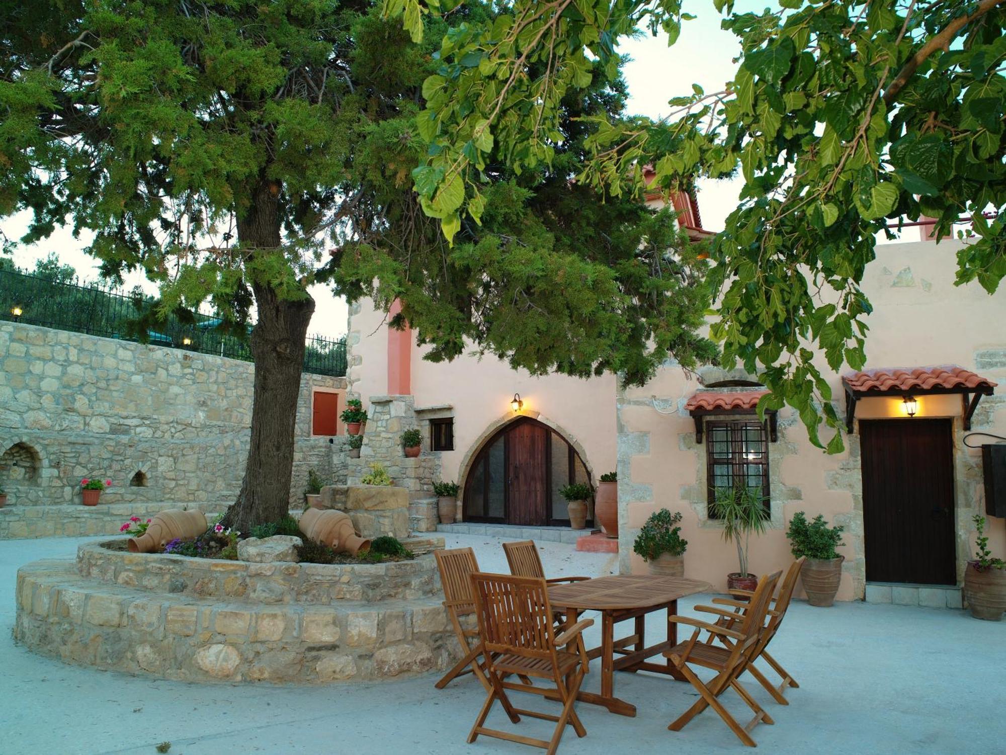 Mouri Villa Mourion  Exterior foto