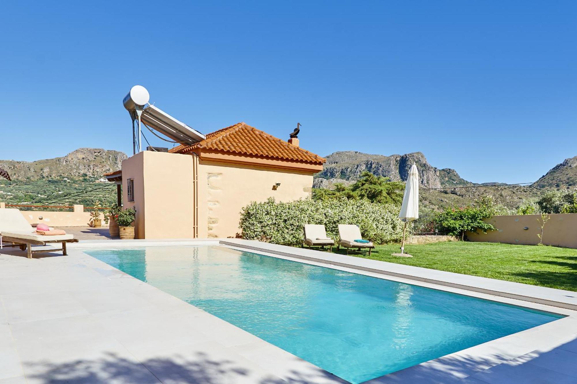 Mouri Villa Mourion  Exterior foto